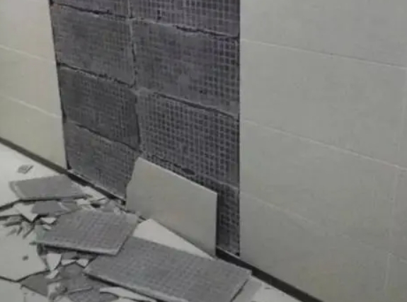 未央瓷砖空鼓维修公司分享下未央墙砖松动维修的知识